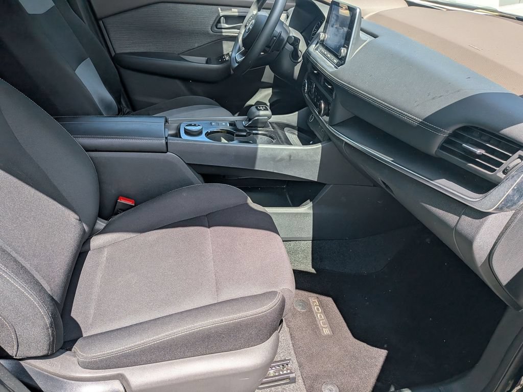 Used 2023 Nissan Rogue S AWD/4WD image 34