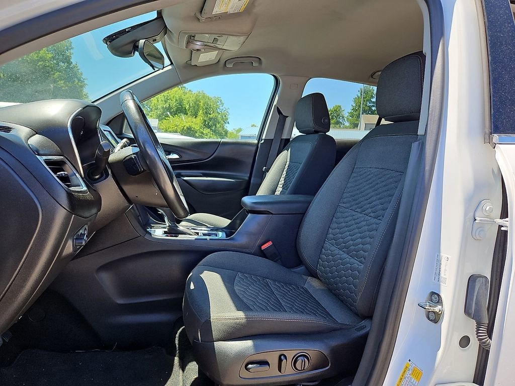 Used 2020 Chevrolet Equinox LT AWD/4WD image 13