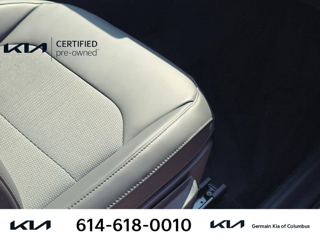 Certified 2023 Kia Niro EX Touring FWD image 27