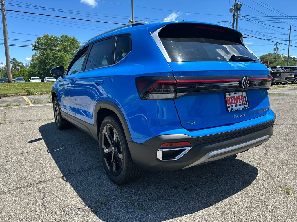 New 2026 Volkswagen Taos SEL AWD/4WD image 2