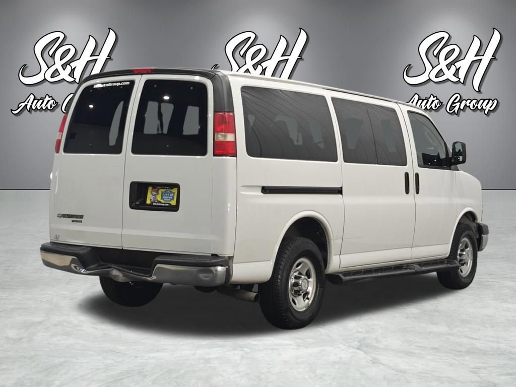 Used 2016 Chevrolet Express 3500 LT w/ LT Preferred Equipment Group RWD image 19