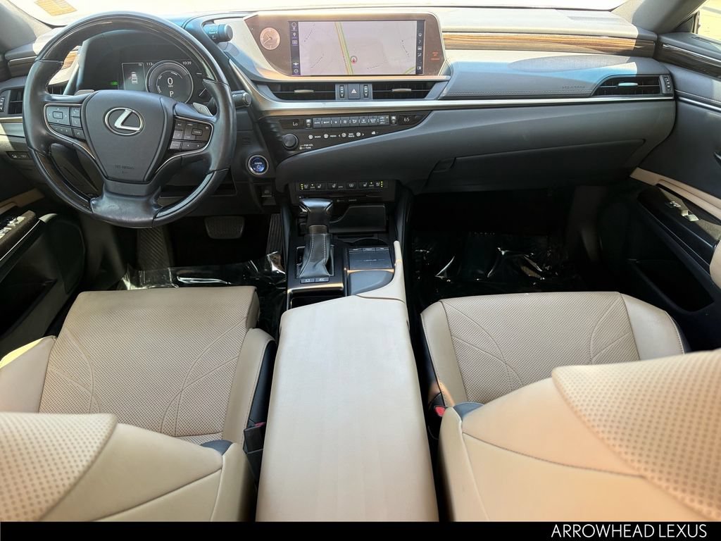 Used 2019 Lexus ES 300h w/ Accessory Package 2 FWD image 33