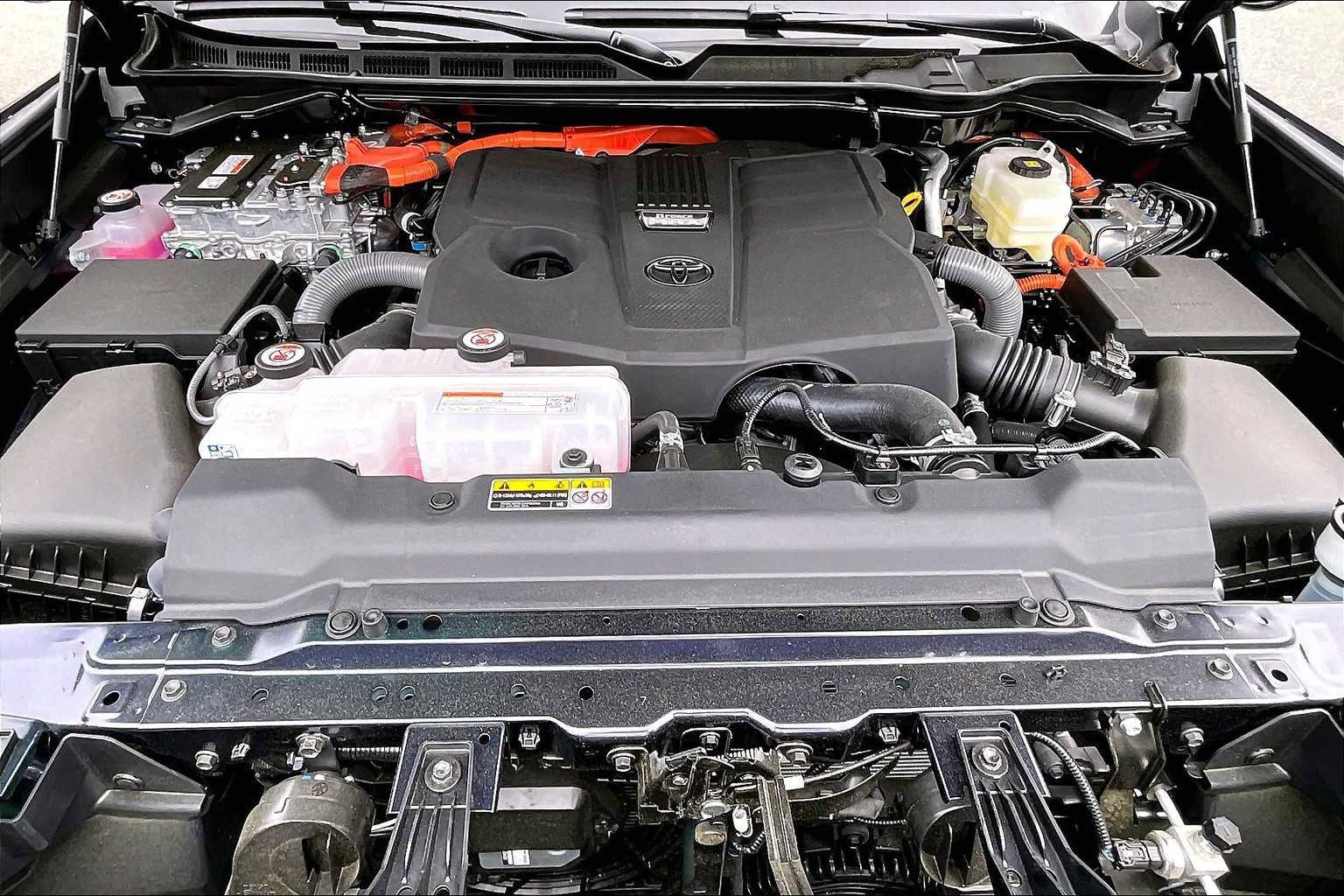 New 2025 Toyota Tundra Platinum image 16