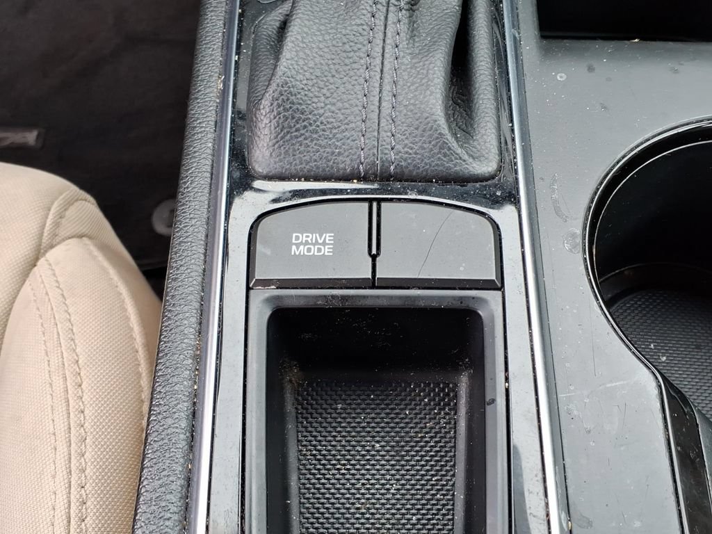 Used 2016 Hyundai Sonata SE FWD image 13