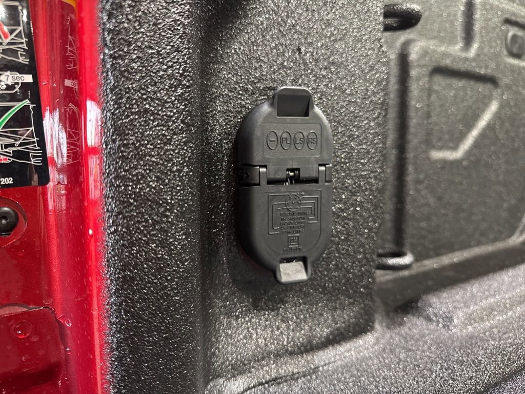 New 2026 GMC Sierra 2500 SLT w/ SLT Premium Package image 16