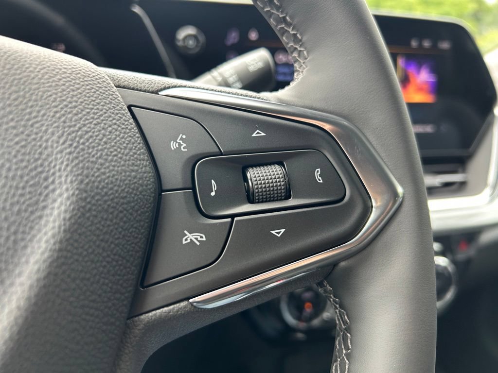 New 2026 Chevrolet Trax LT w/ Driver Confidence Package FWD image 23