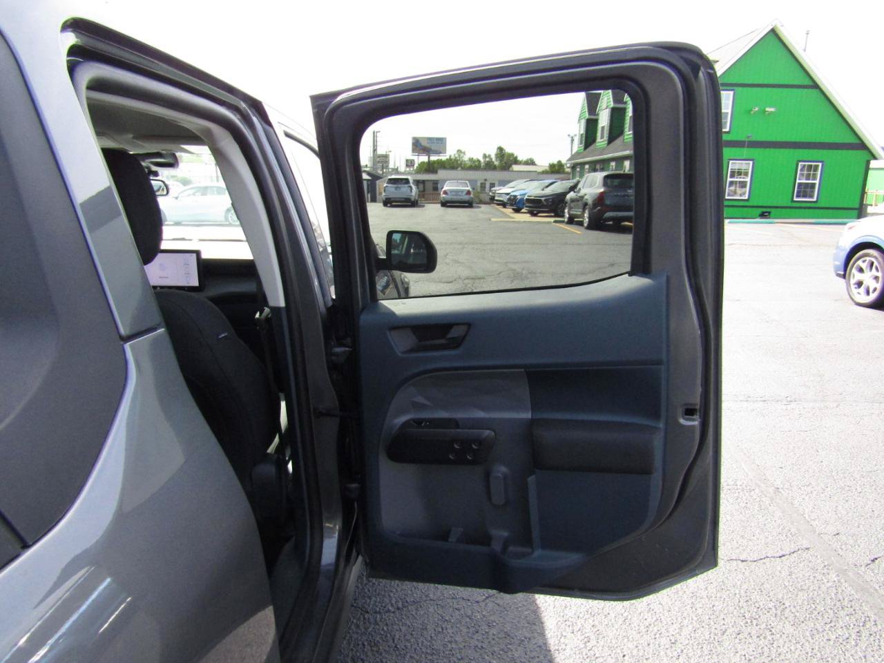Used 2025 Ford Maverick XL w/ Equipment Group 102A AWD/4WD image 20
