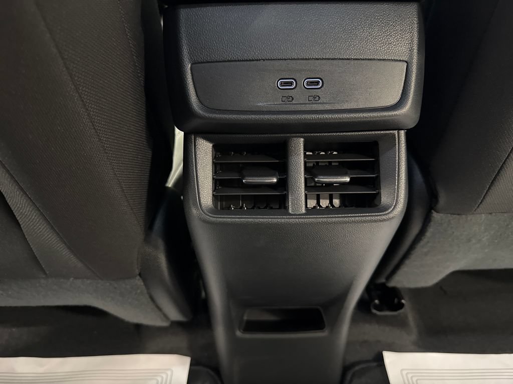 New 2026 Chevrolet Equinox LT w/ Safety and Technology Package FWD image 42