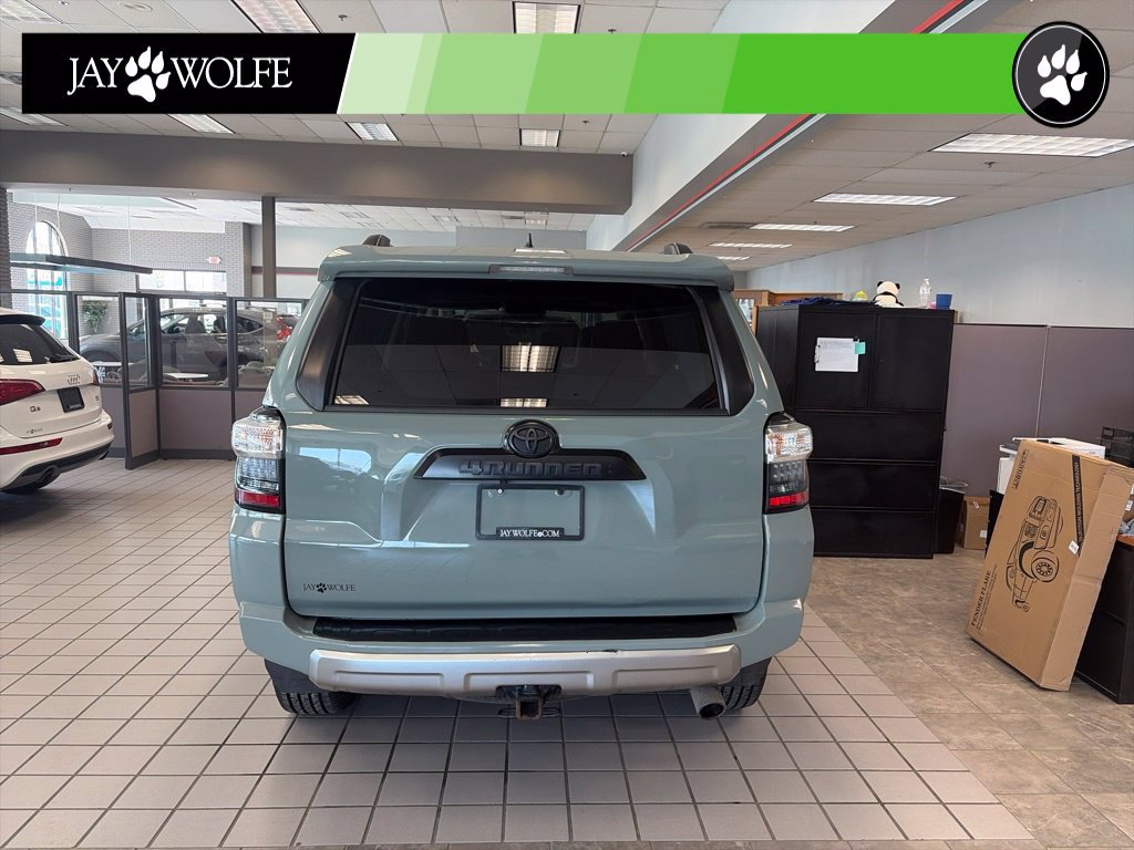 Used 2022 Toyota 4Runner TRD Off-Road Premium w/ TRD Black Wheel Package (TMS) AWD/4WD image 4