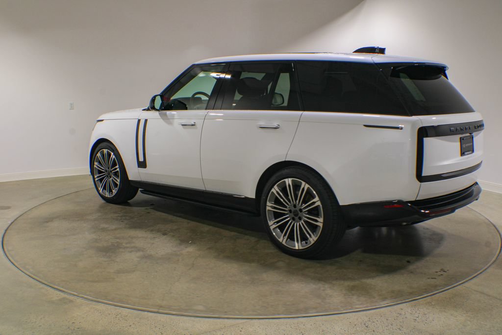 Certified 2026 Land Rover Range Rover Autobiography AWD/4WD image 3