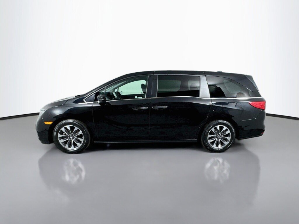 Used 2023 Honda Odyssey EX-L image 2