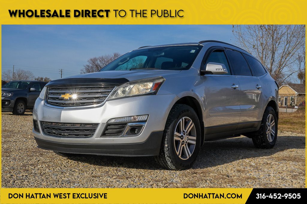 Used 2015 Chevrolet Traverse LT image 1