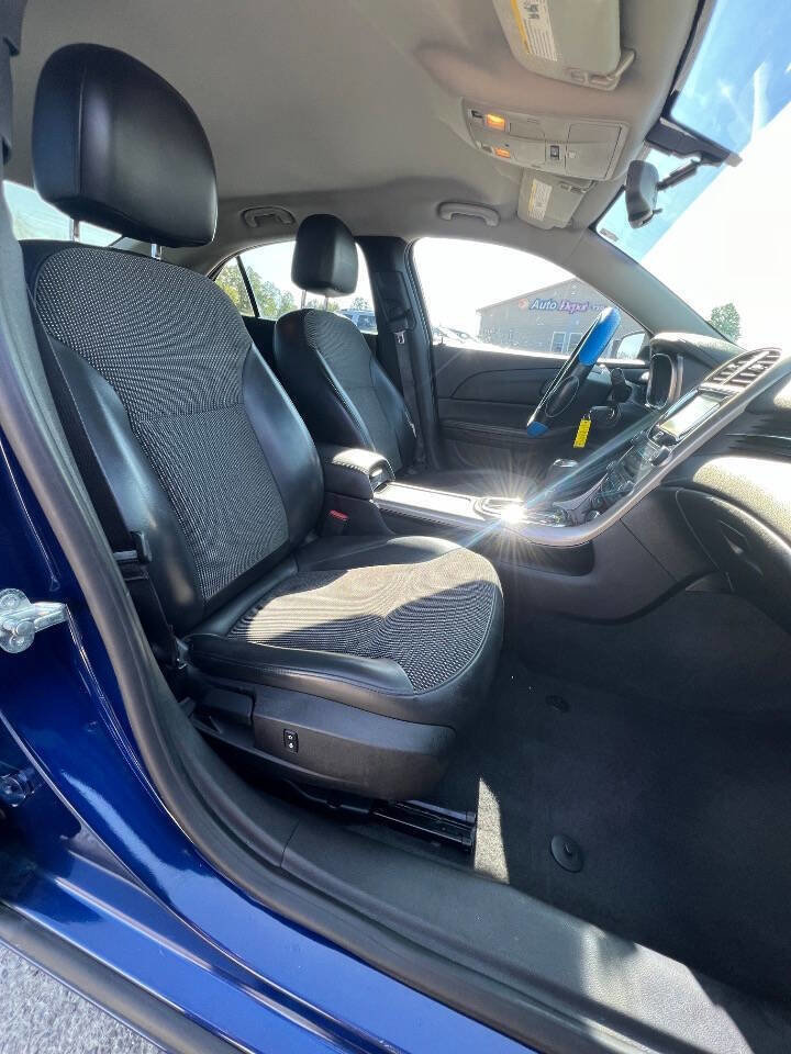 Used 2013 Chevrolet Malibu LT FWD image 5
