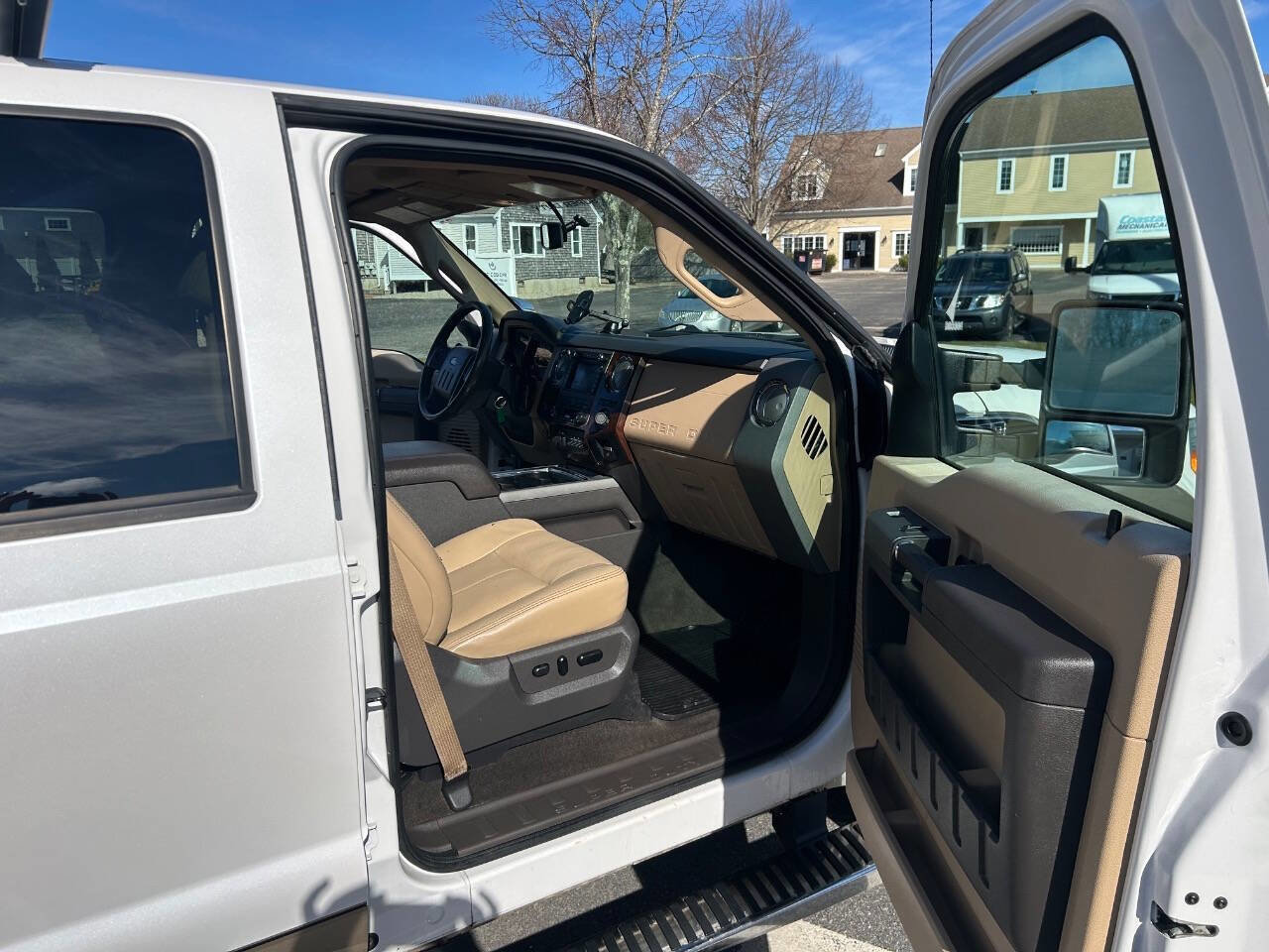 Used 2012 Ford F250 Lariat w/ Chrome Pkg AWD/4WD image 20