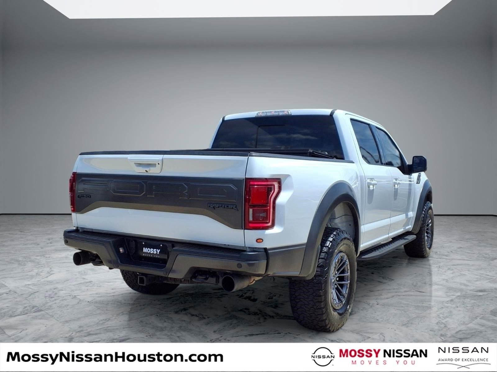 Used 2018 Ford F150 Raptor w/ Equipment Group 802A Luxury AWD/4WD image 7