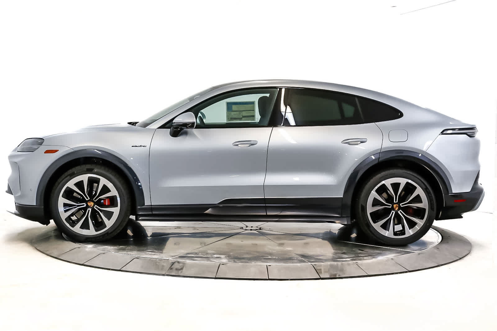 New 2026 Porsche Cayenne S AWD/4WD image 2
