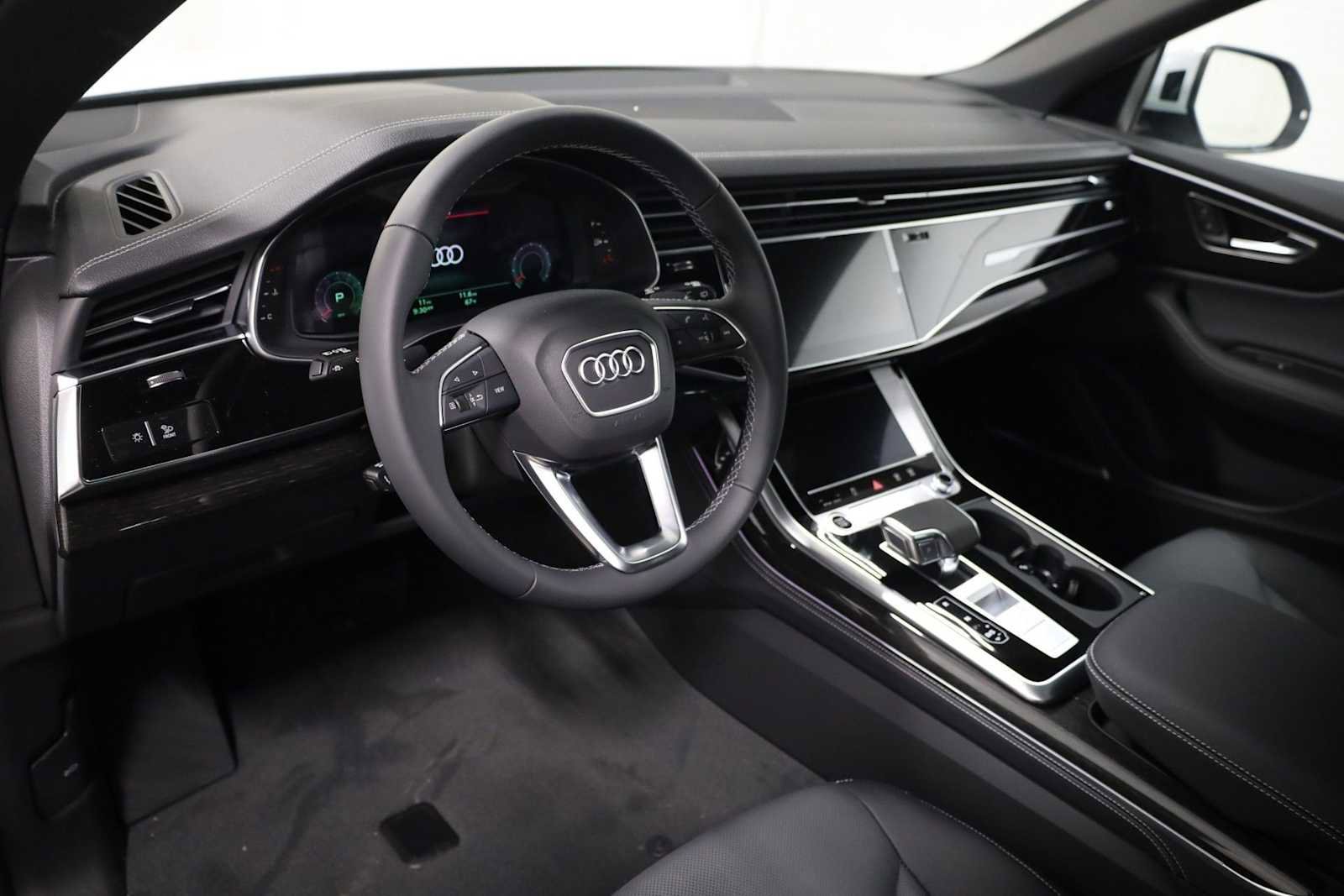 New 2026 Audi Q8 Premium Plus image 4