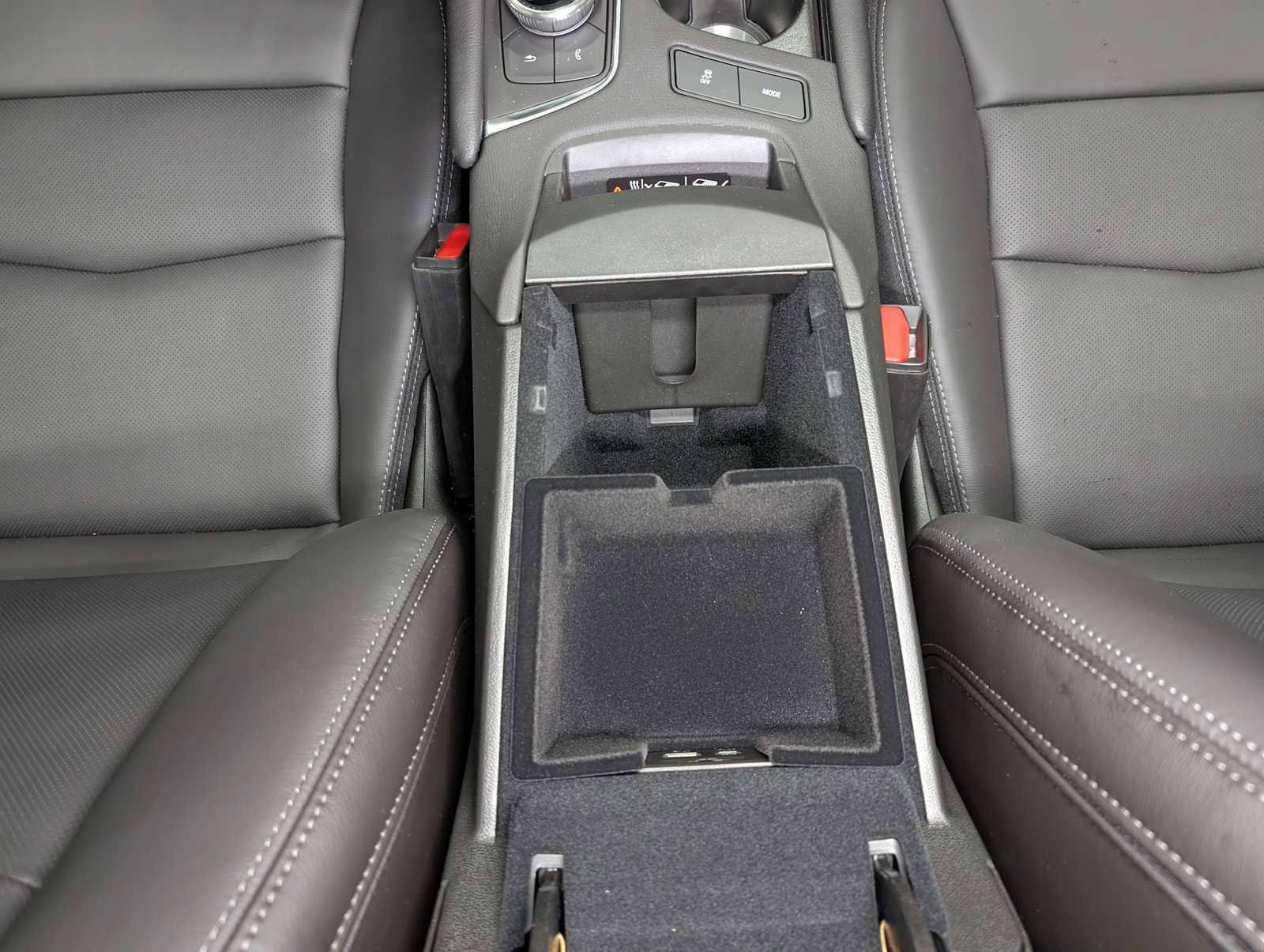 New 2025 Cadillac XT5 Premium Luxury w/ Technology Package AWD/4WD image 15