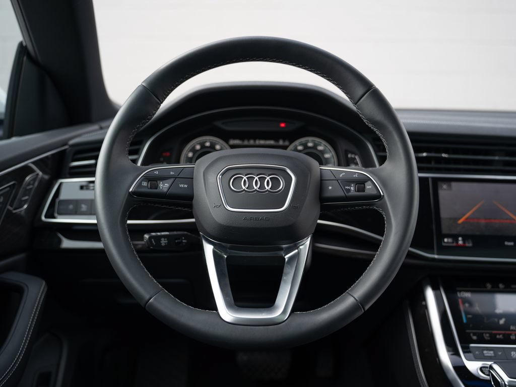 Certified 2025 Audi Q8 Premium Plus w/ Premium Plus Package AWD/4WD image 23
