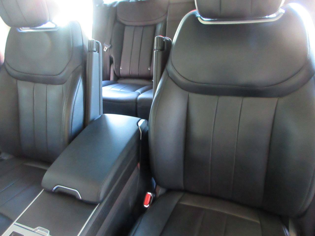 Used 2023 Land Rover Range Rover SE AWD/4WD image 16