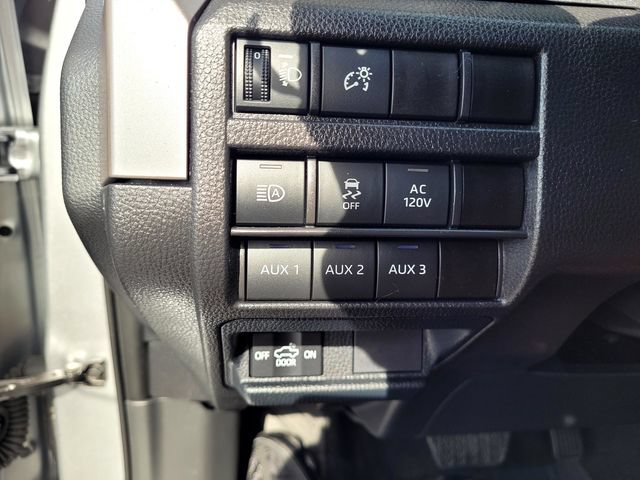 Used 2024 Toyota Tacoma TRD Off-Road w/ TRD Off Road Upgrade Package AWD/4WD image 15