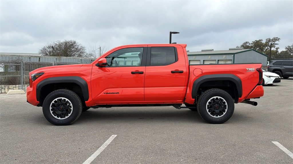 Certified 2024 Toyota Tacoma TRD Off-Road image 10