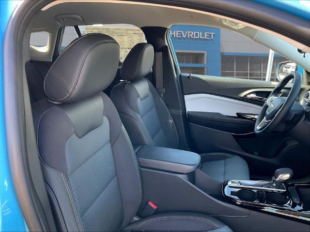 New 2026 Chevrolet Trax LT w/ Driver Confidence Package FWD image 14