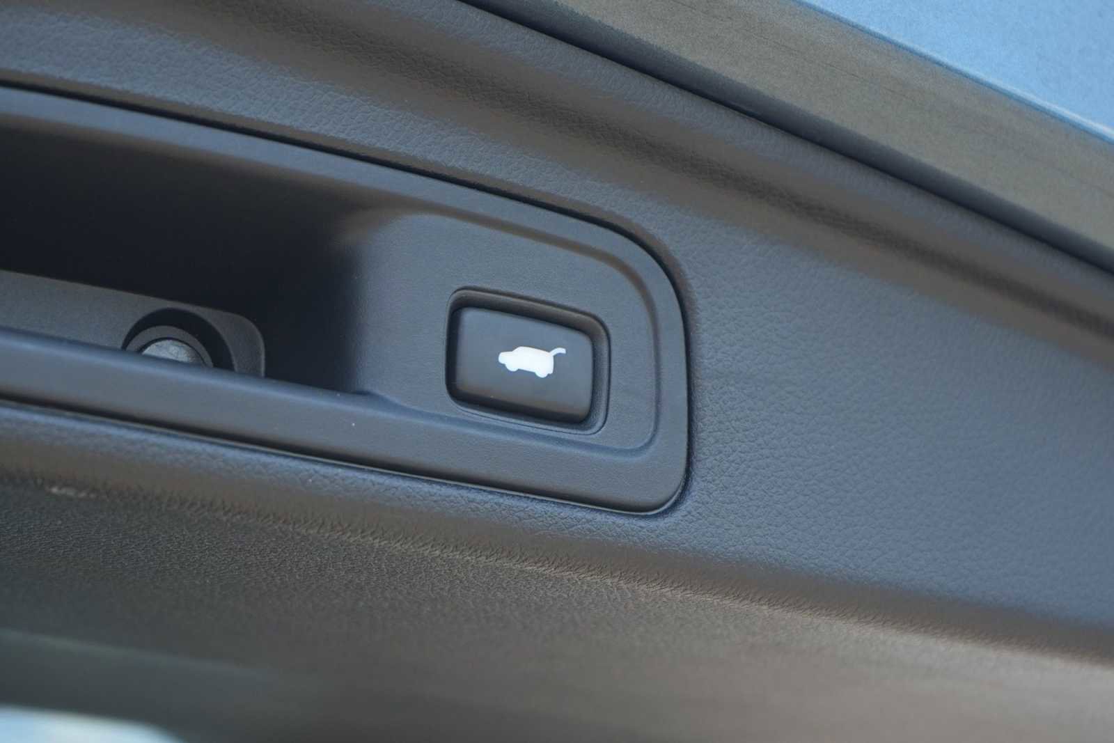 Used 2017 Honda Pilot Elite image 26