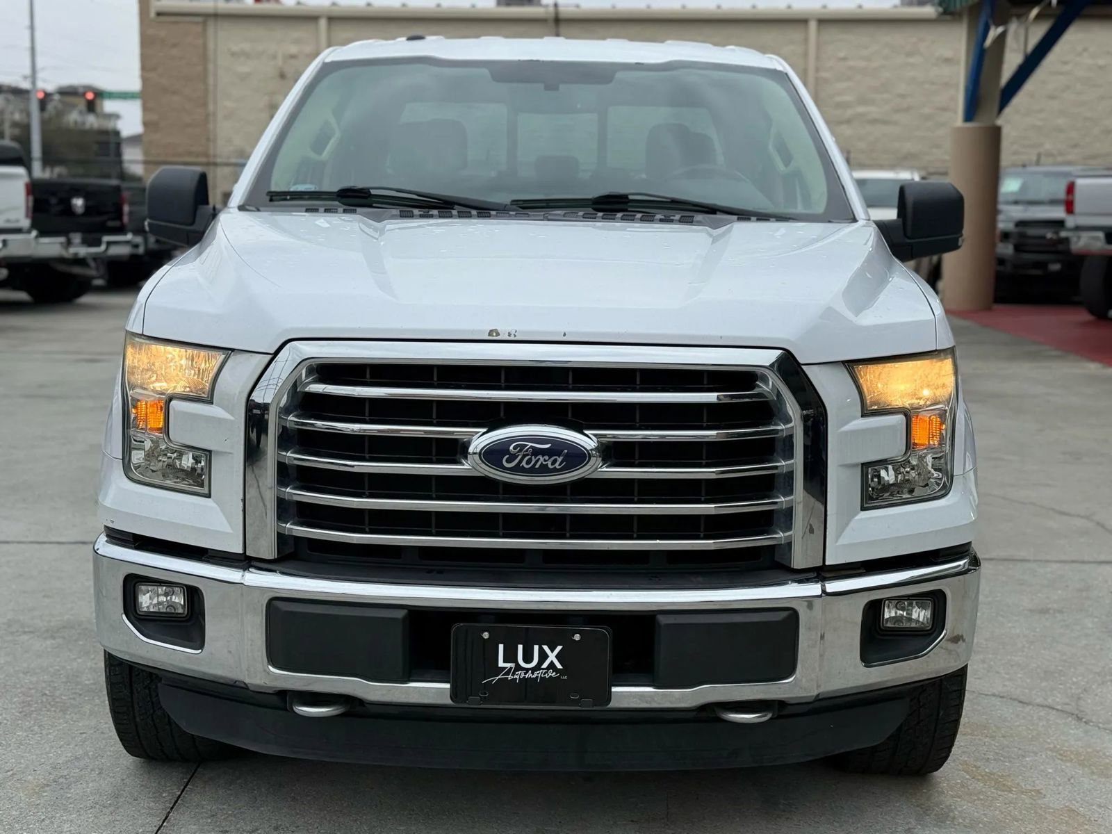 Used 2015 Ford F150 XLT w/ Equipment Group 302A Luxury AWD/4WD image 2