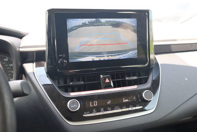 Used 2025 Toyota Corolla LE FWD image 18