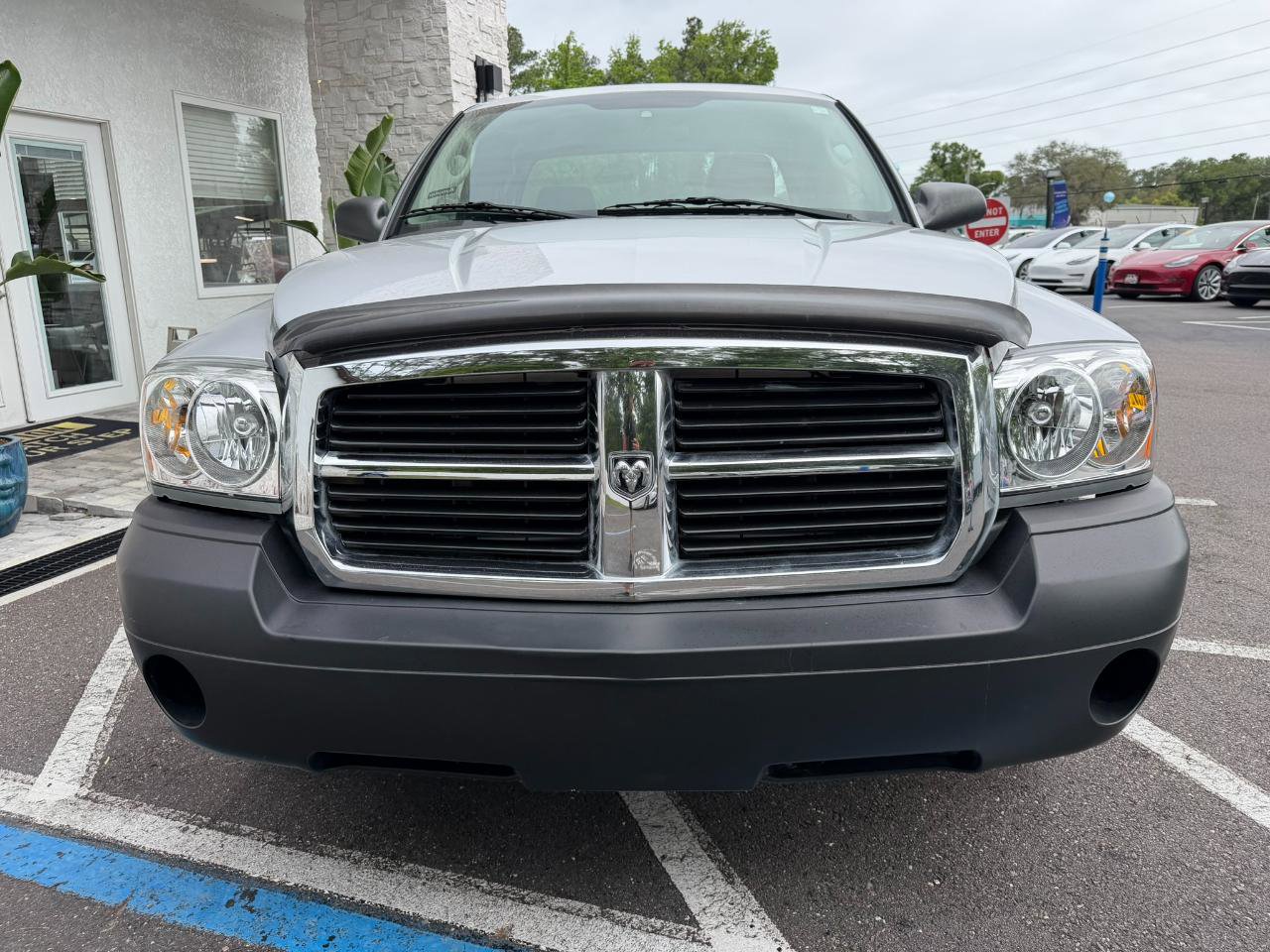 Used 2005 Dodge Dakota ST RWD image 4