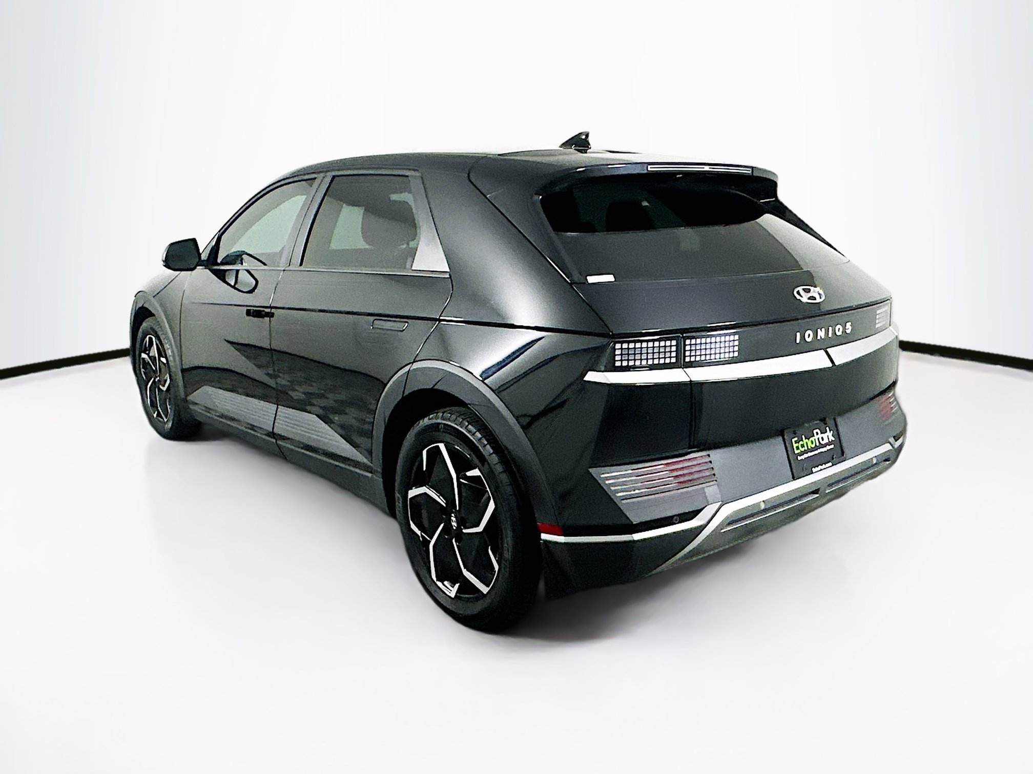 Used 2024 Hyundai Ioniq 5 SE image 5