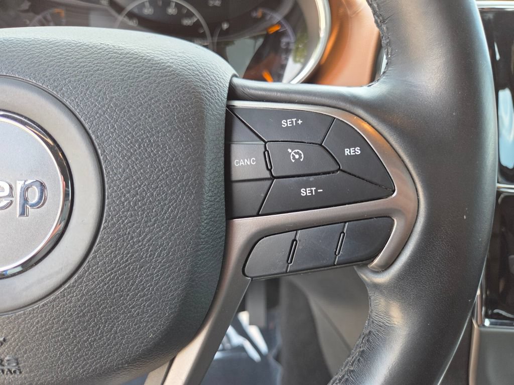 Certified 2021 Jeep Grand Cherokee Overland RWD image 35