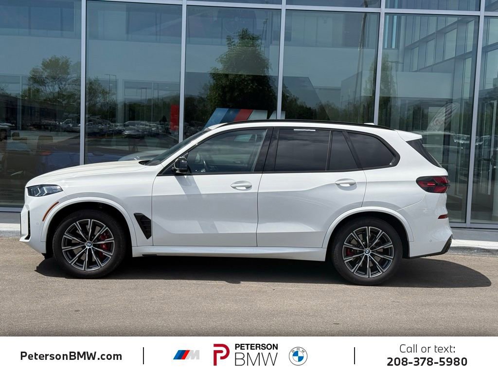 Used 2024 BMW X5 M60i AWD/4WD image 2