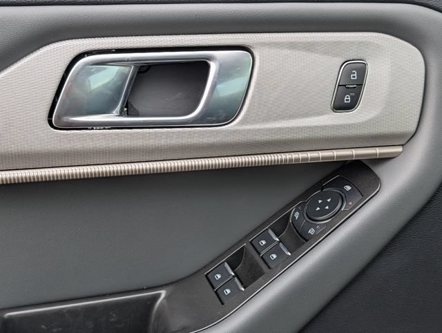 New 2026 Ford Explorer Active AWD/4WD image 18