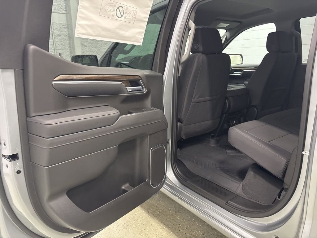 New 2026 Chevrolet Silverado 1500 RST AWD/4WD image 30