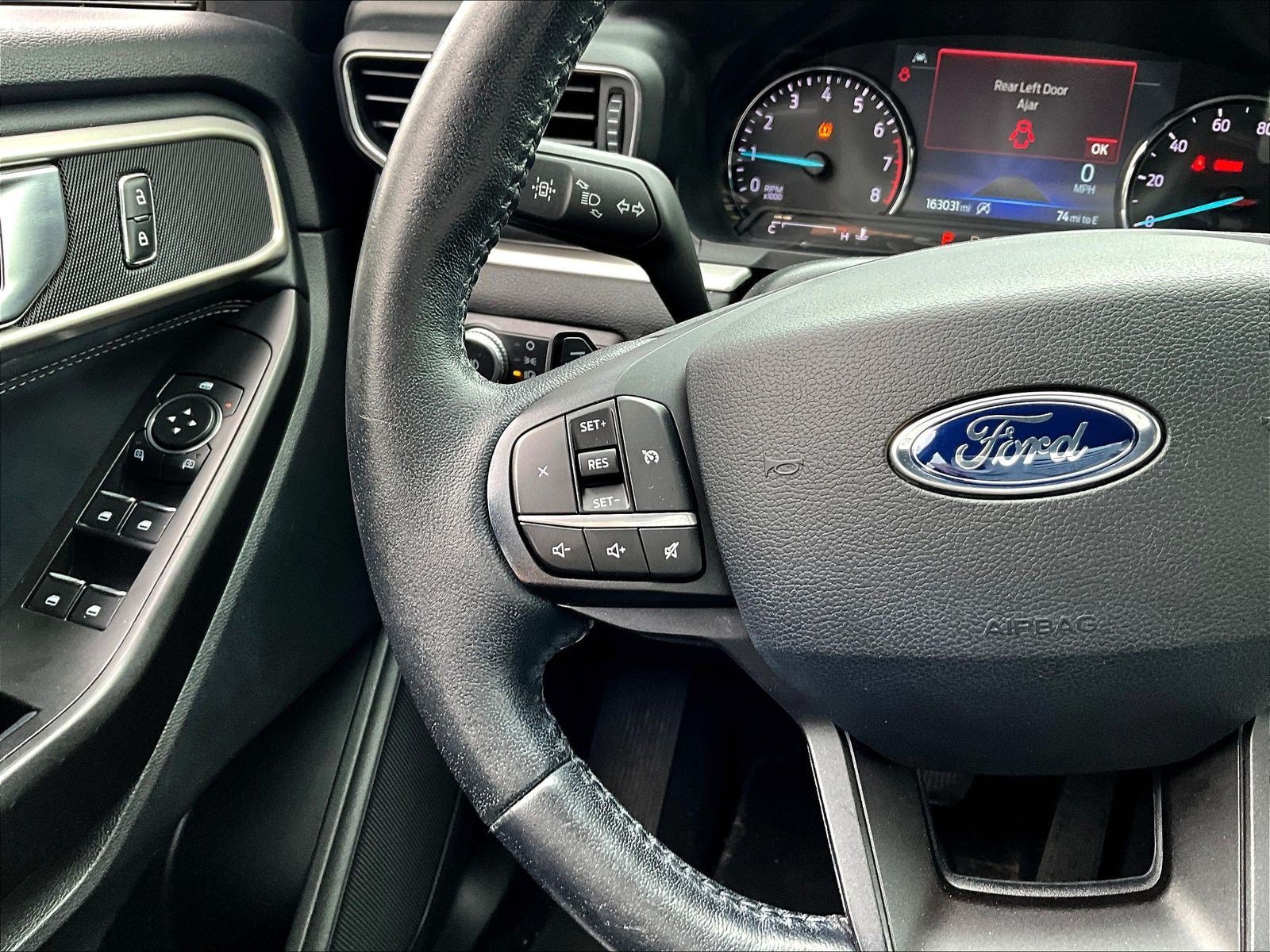 Used 2020 Ford Explorer XLT w/ Equipment Group 202A AWD/4WD image 11