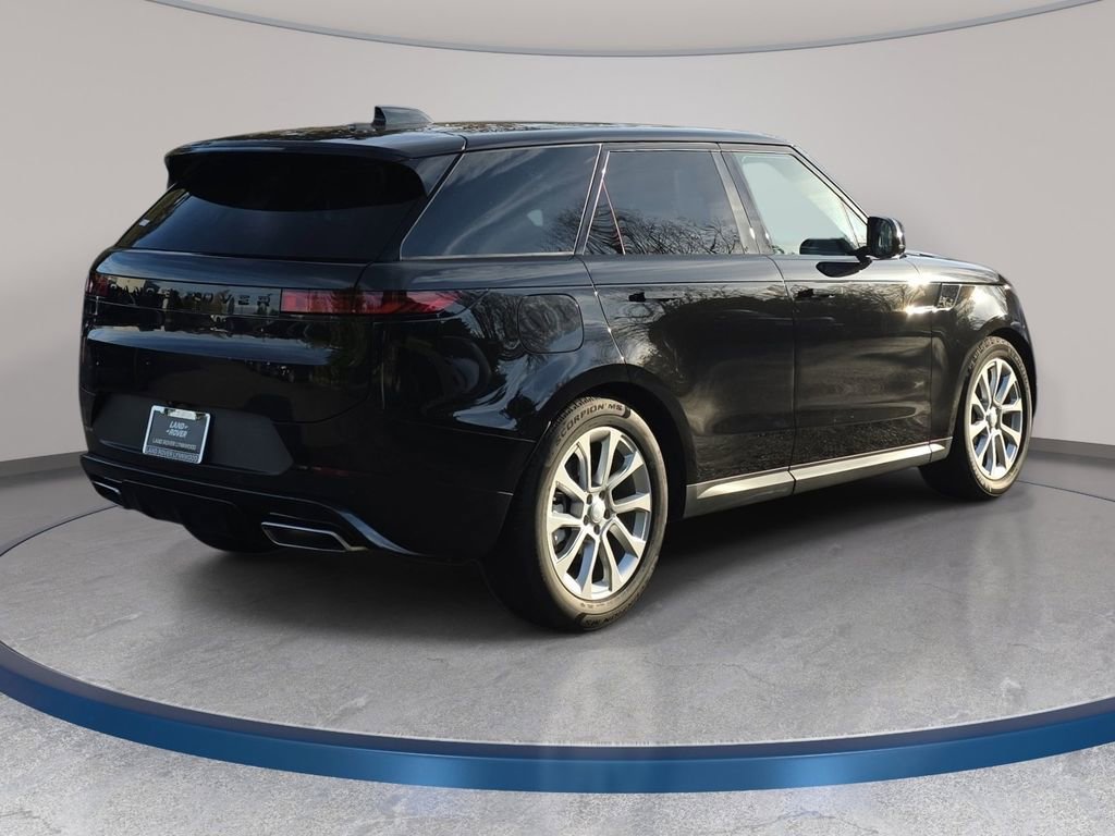 Certified 2025 Land Rover Range Rover Sport SE AWD/4WD image 6