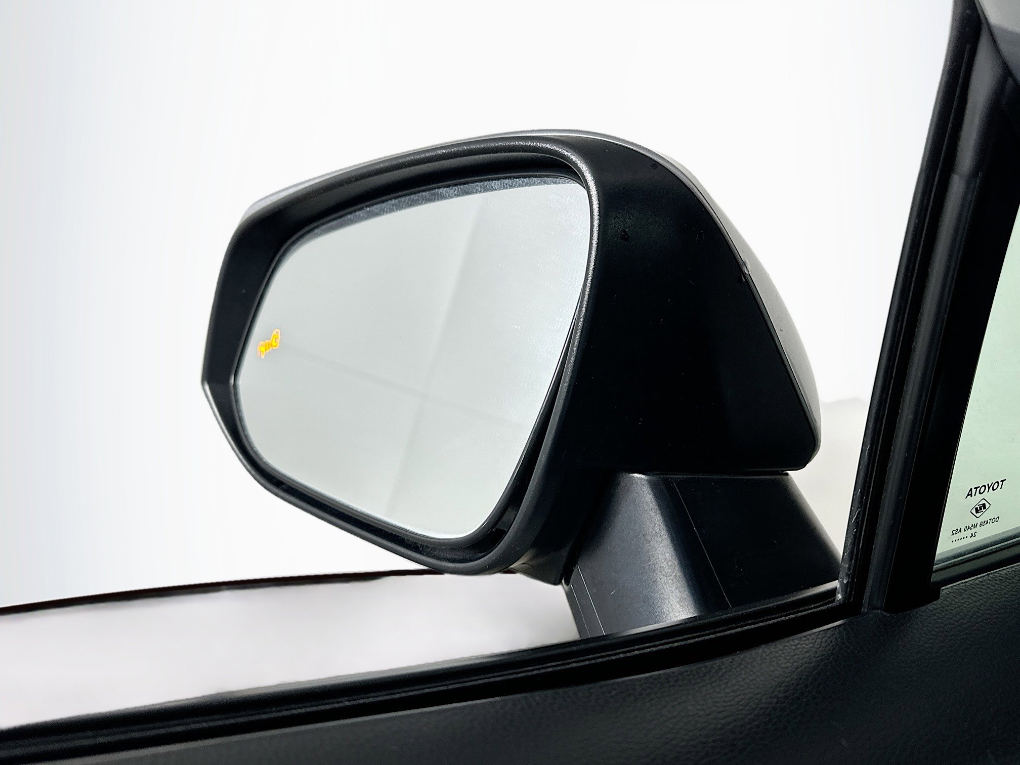 Used 2025 Toyota RAV4 XLE AWD/4WD image 16