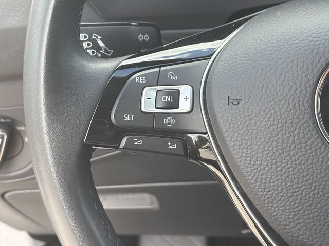 Used 2020 Volkswagen Tiguan SE FWD image 26