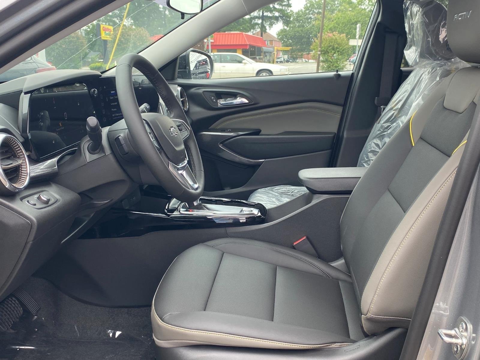 New 2026 Chevrolet Trax ACTIV w/ Driver Confidence Package FWD image 12