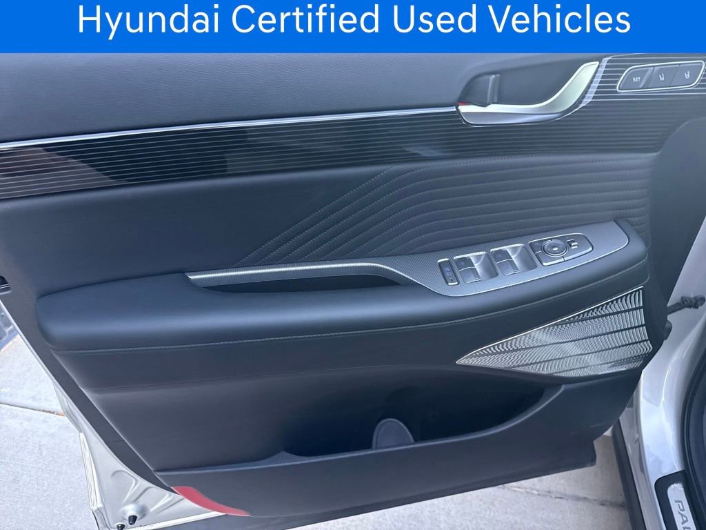 Used 2024 Hyundai Palisade Calligraphy image 12