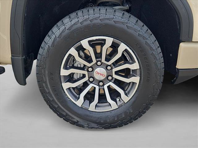 Certified 2023 GMC Sierra 1500 AT4 w/ AT4 Premium Package AWD/4WD image 23