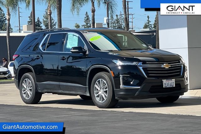Used 2023 Chevrolet Traverse LT