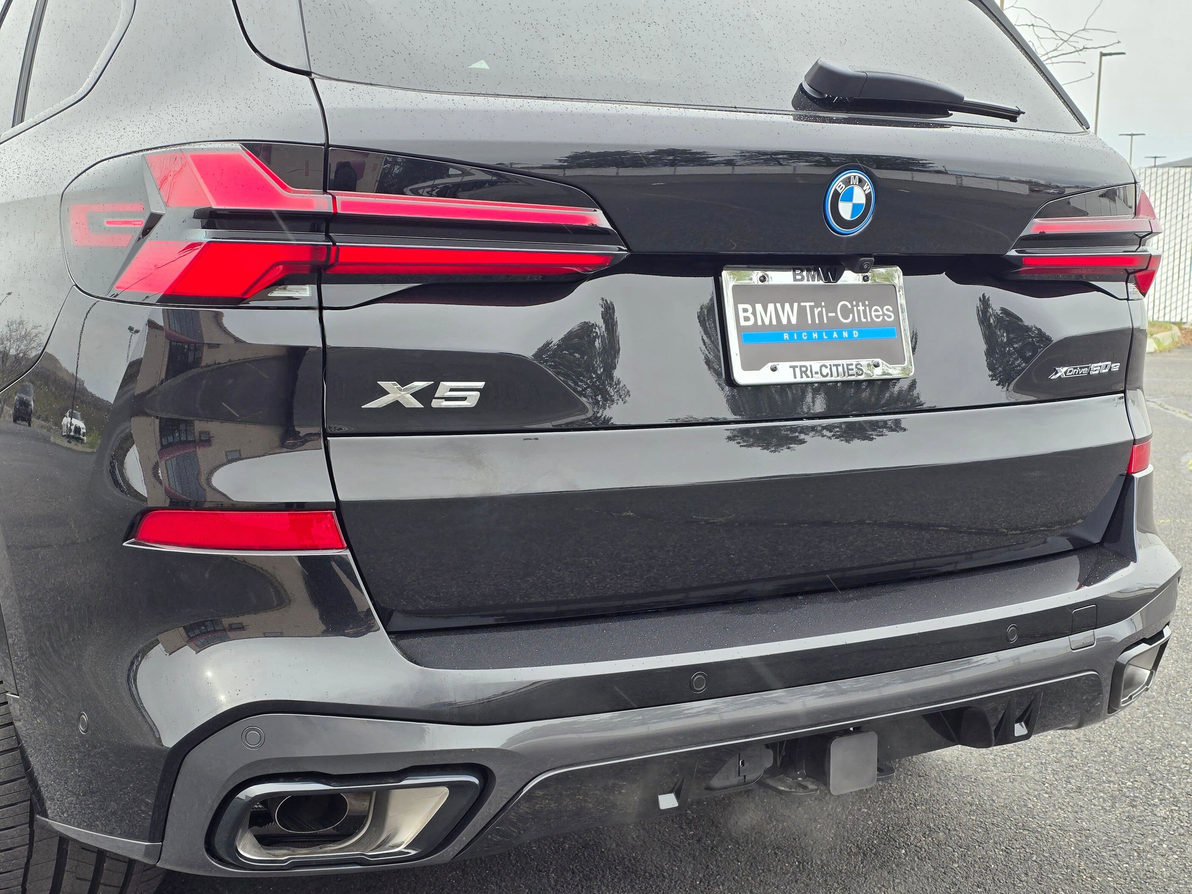 New 2026 BMW X5 xDrive50e w/ Executive Package image 7