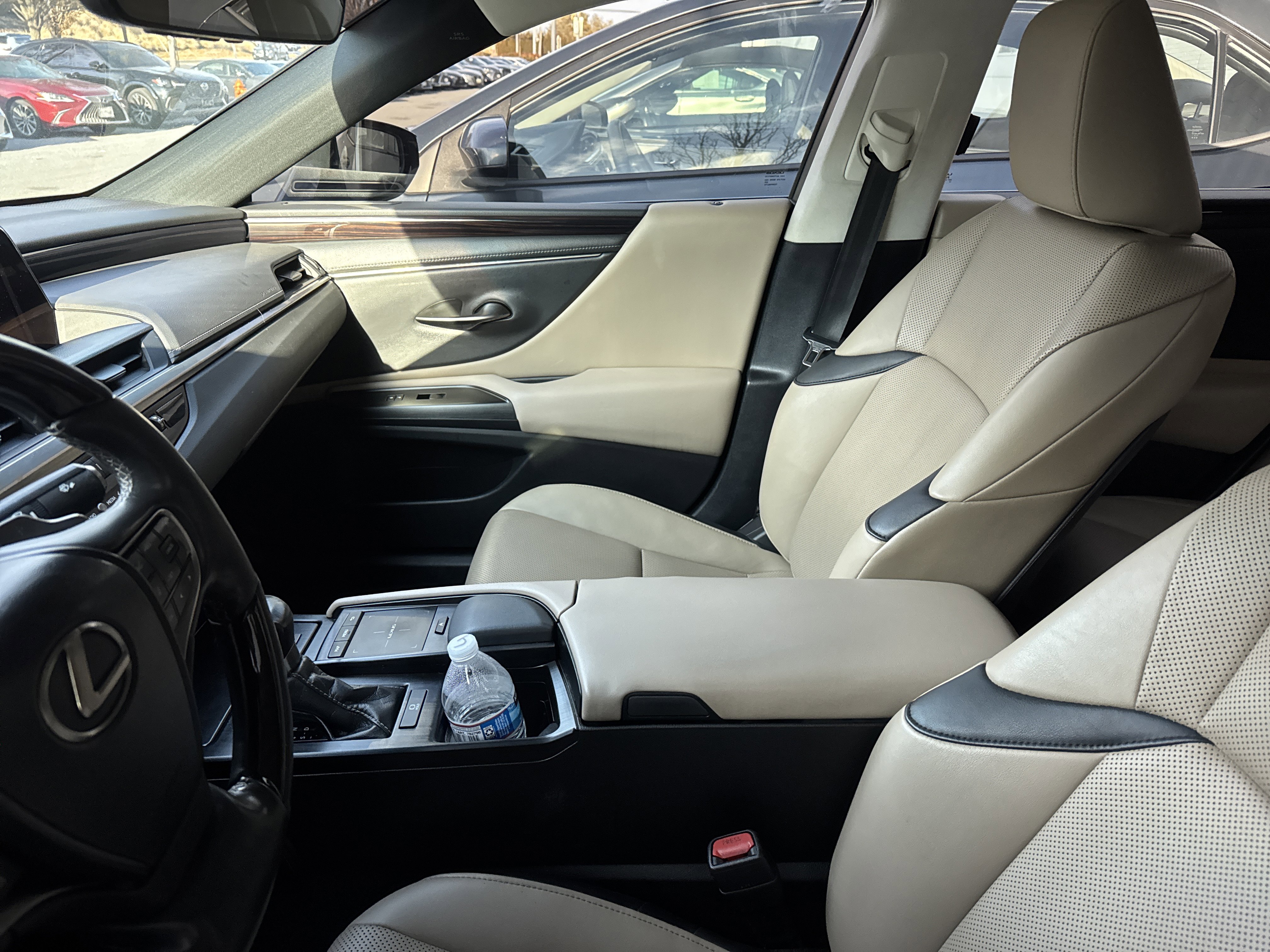 Used 2024 Lexus ES 350 w/ Premium Package image 8