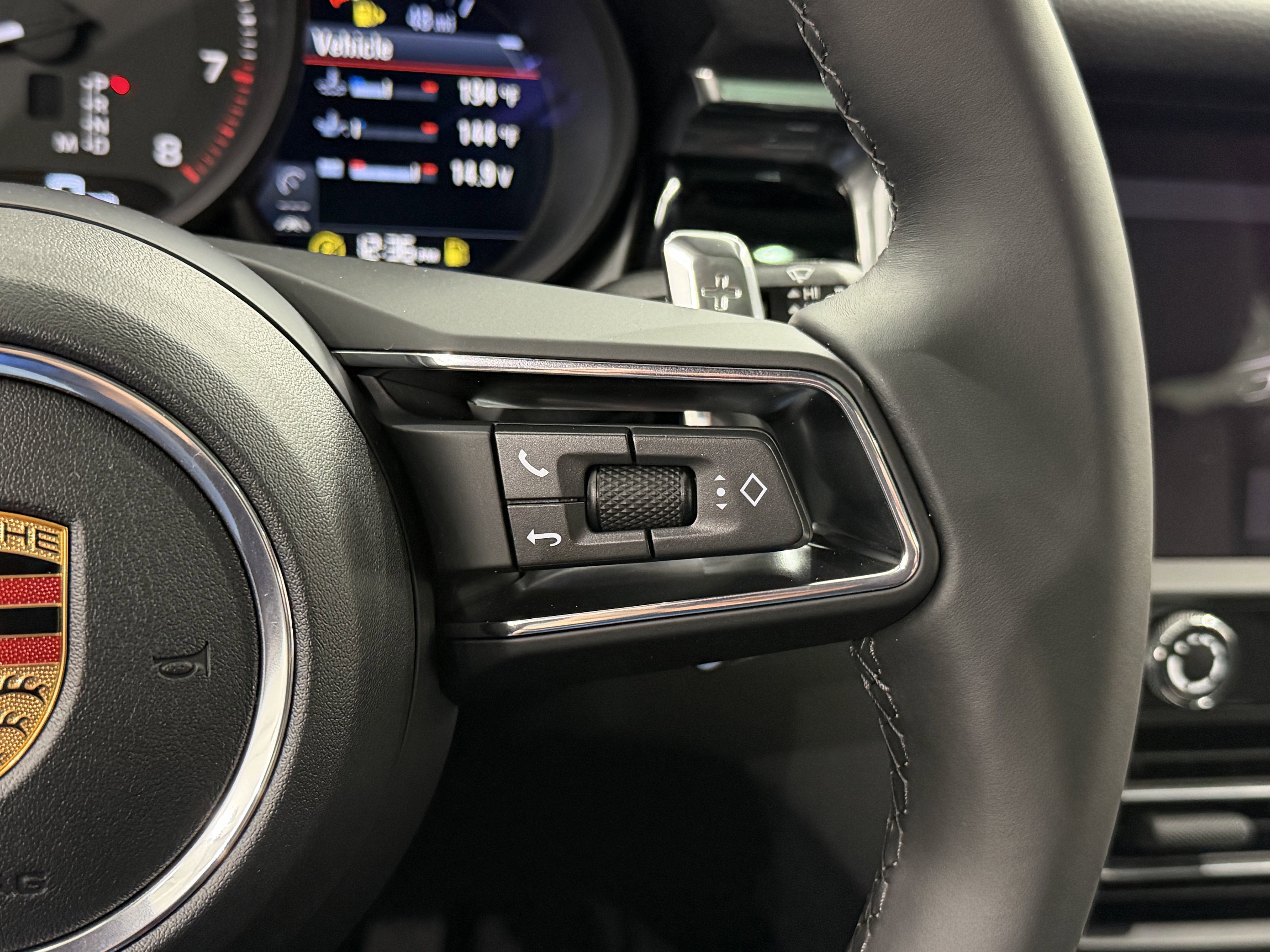 New 2026 Porsche Macan image 44