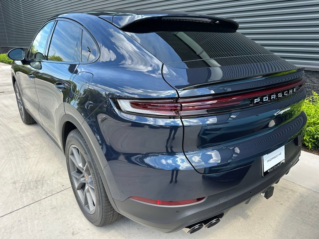 Certified 2025 Porsche Cayenne E-Hybrid Coupe AWD/4WD image 3
