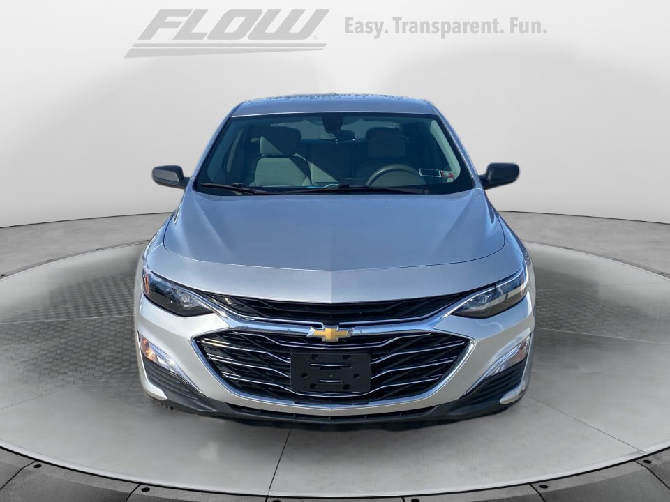 Used 2022 Chevrolet Malibu LS image 2