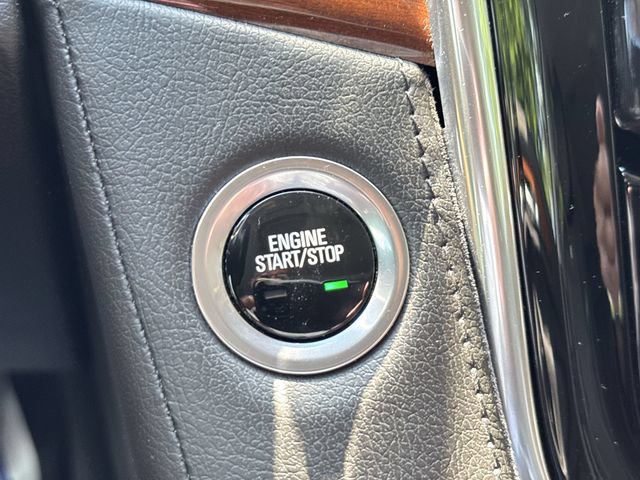 Used 2019 Cadillac Escalade Luxury AWD/4WD image 25